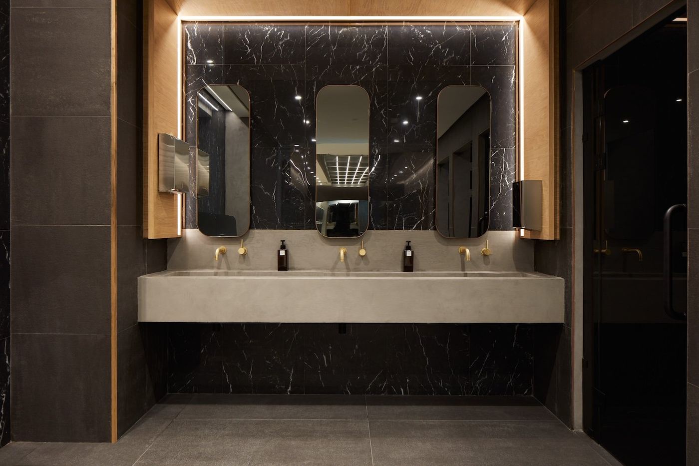 Luxury changing room